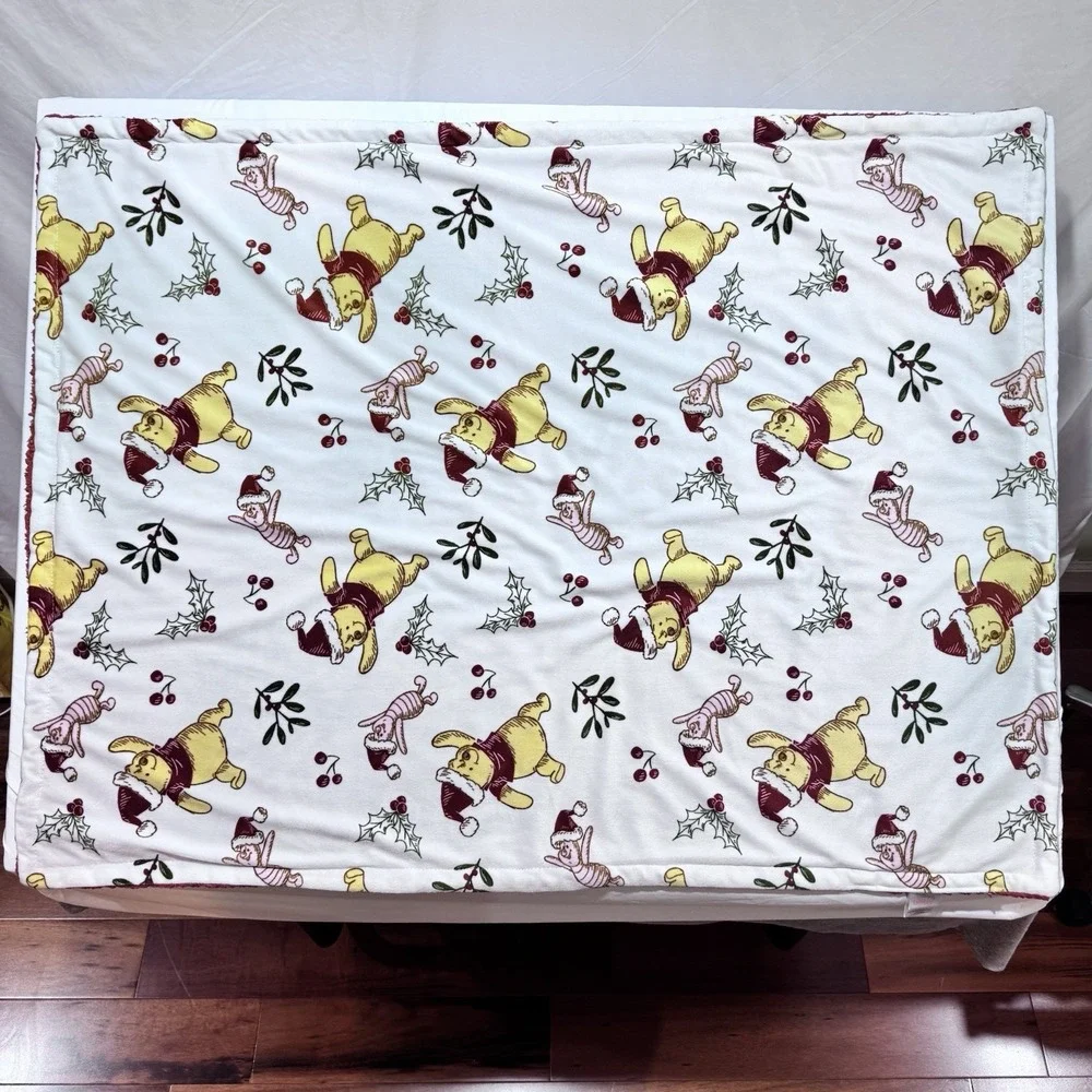 Disney Baby Winnie the Pooh & Piglet Reversible Sherpa Blanket Christmas